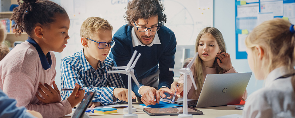 Bild zu IT-Trainer / Fokus schwerbehinderte Teilnehmende (m/w/d)